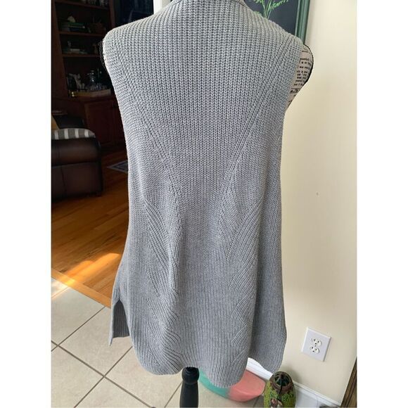 Talbots 100% Cotton Crochet Knit Sleeveless Fall Sweater Vest Gray NWT - Picture 3 of 7